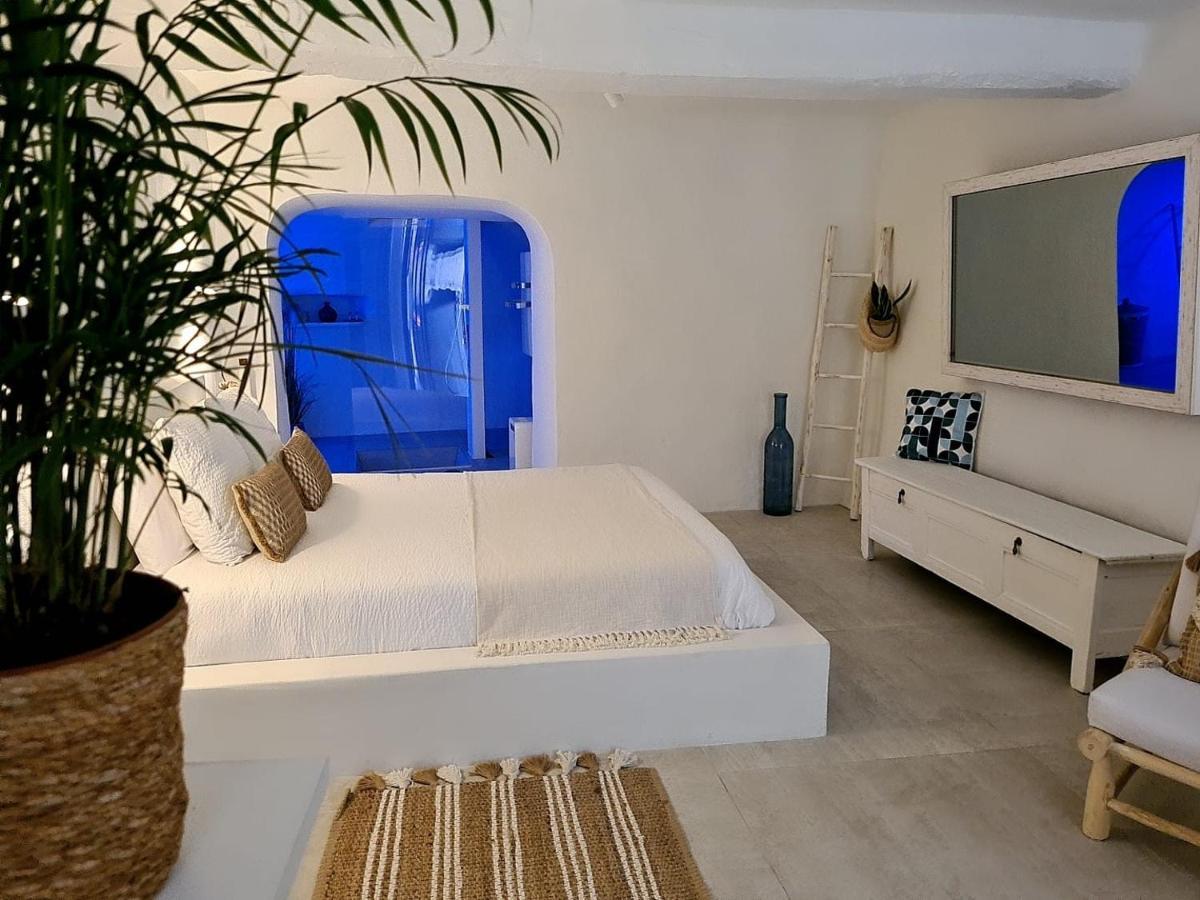 Loveroom La Cesarine Jacuzzi Prive Мужен Экстерьер фото